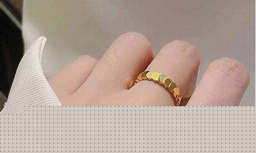 鱼鳞项链图片_鱼鳞戒指纯金价格多少