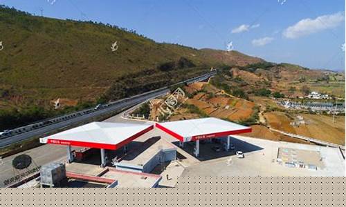 洛杉矶 高速_洛杉矶高速公路加油站油价