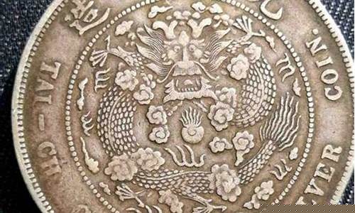 纪念金币多少钱一克_贴近金价的纪念币