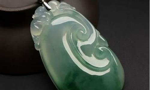 周大福珠宝翡翠如意金价_周大福如意牌