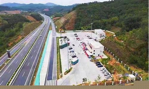 高速休息区油价_高速停车区天价油价