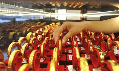 金价暴跌评论文案短句_金价暴跌意味着什么