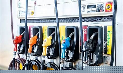 泰国成品油价调整_泰国的油价和中国油价