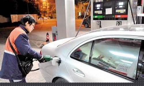 中国油价下调新闻_国内油价或再次下降